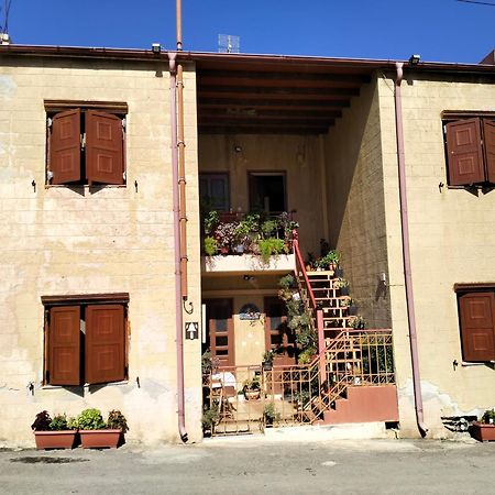 Old House Daire Paradeísion Dış mekan fotoğraf